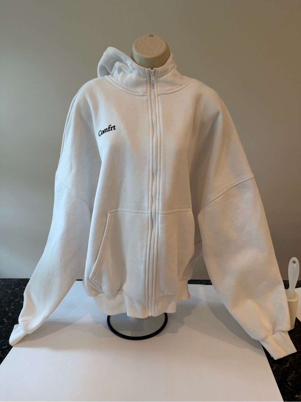Comfrt Cloud Zip Hoodie (slight pinkage on the hood)